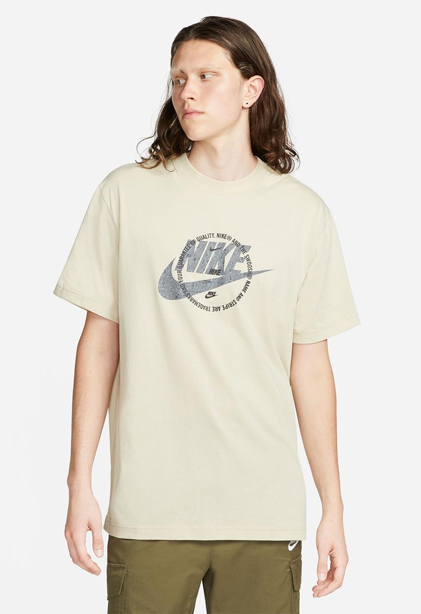 Nike - NSW spu gpx ss tee - rattan & safety orange
