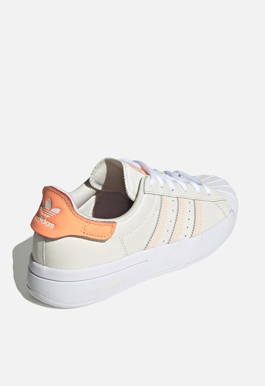 adidas Originals - Superstar ayoon w - off white/ftwr white/bliss orange