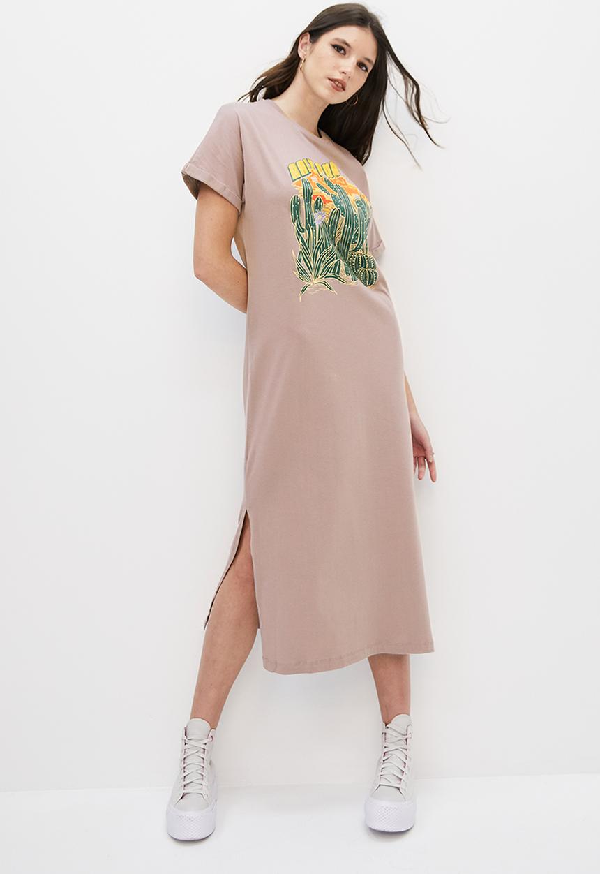 Blake - Graphic midi T-shirt dress - mocha