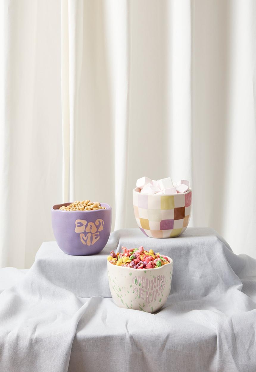 Typo - Chill out bowl - eat me purple splatter