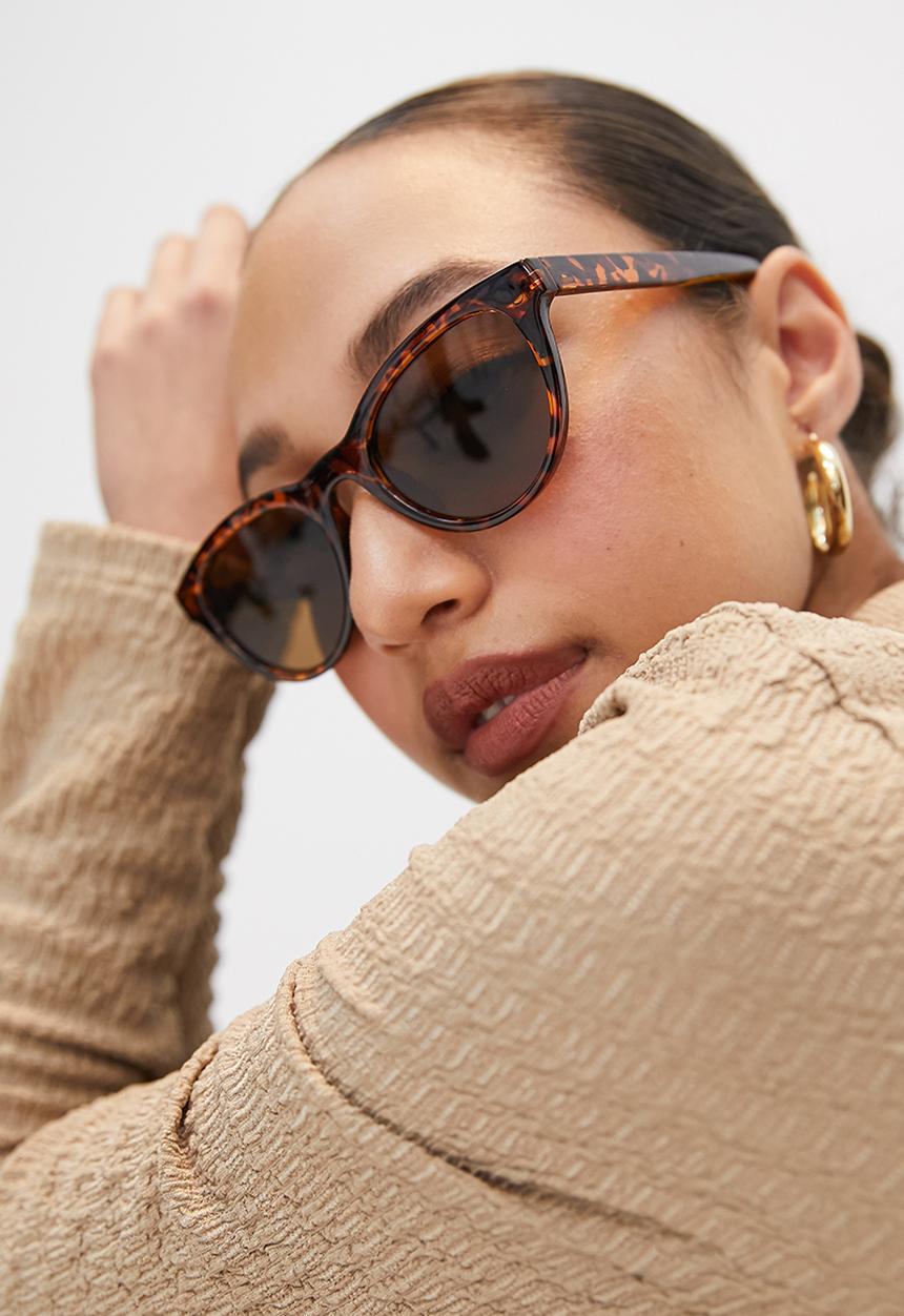 Superbalist - Alexa cateye sunglasses - brown