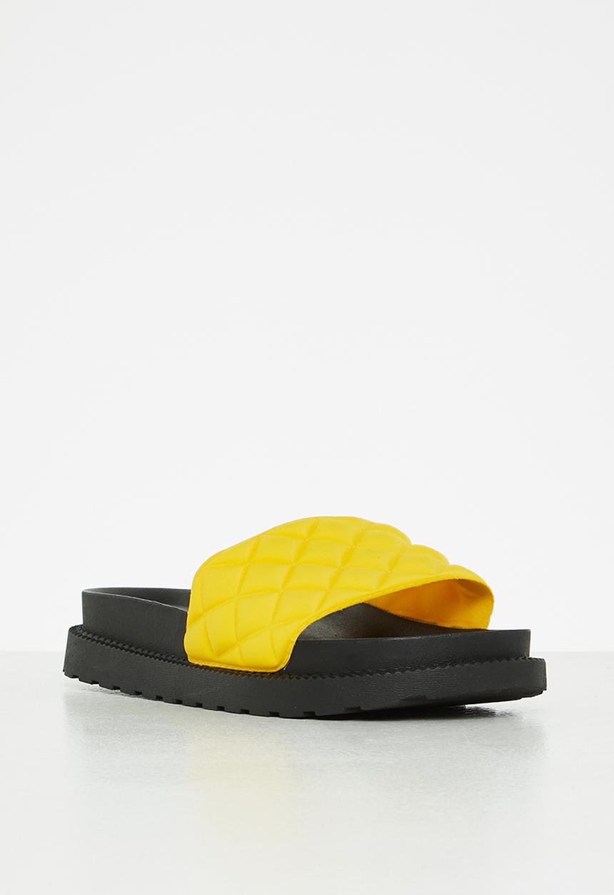 Seduction - Quilted flatform slide - mustard
