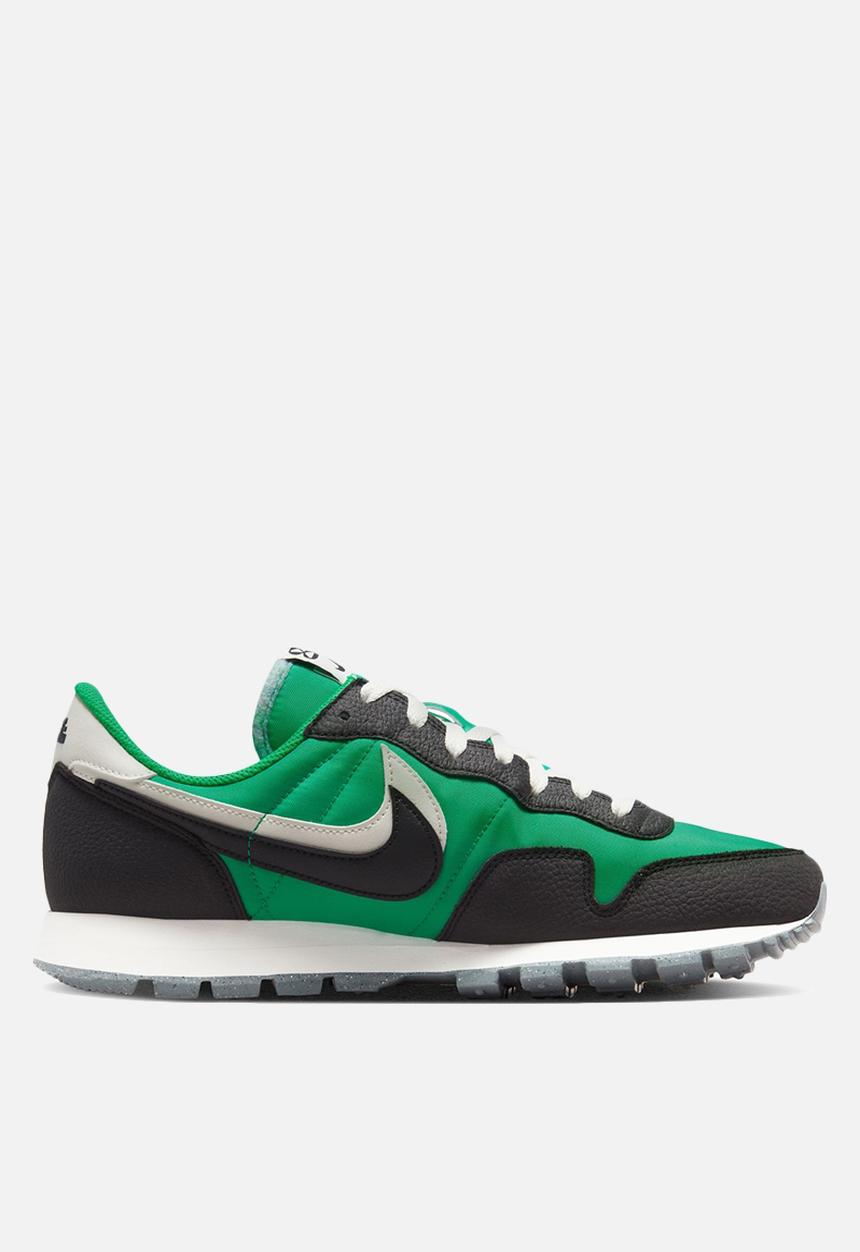 Nike - Air Pegasus 83