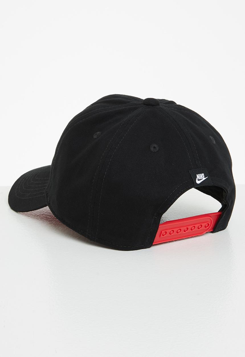 Nike - Futura mesh up curve brim cap - black & red