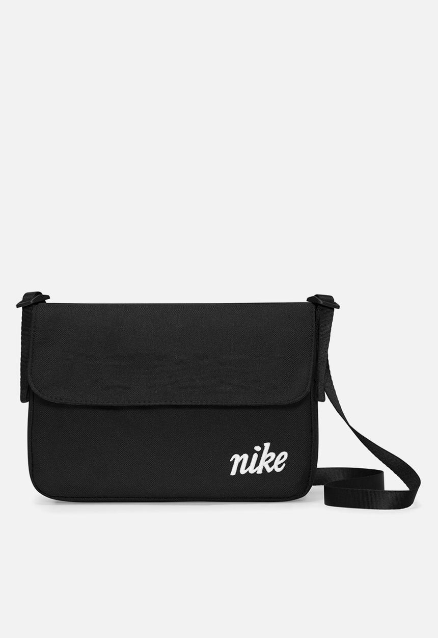 Nike - Nike sportswear futura 365 - black & white