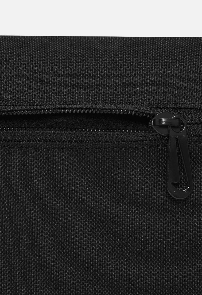 Nike - Nike sportswear futura 365 - black & white