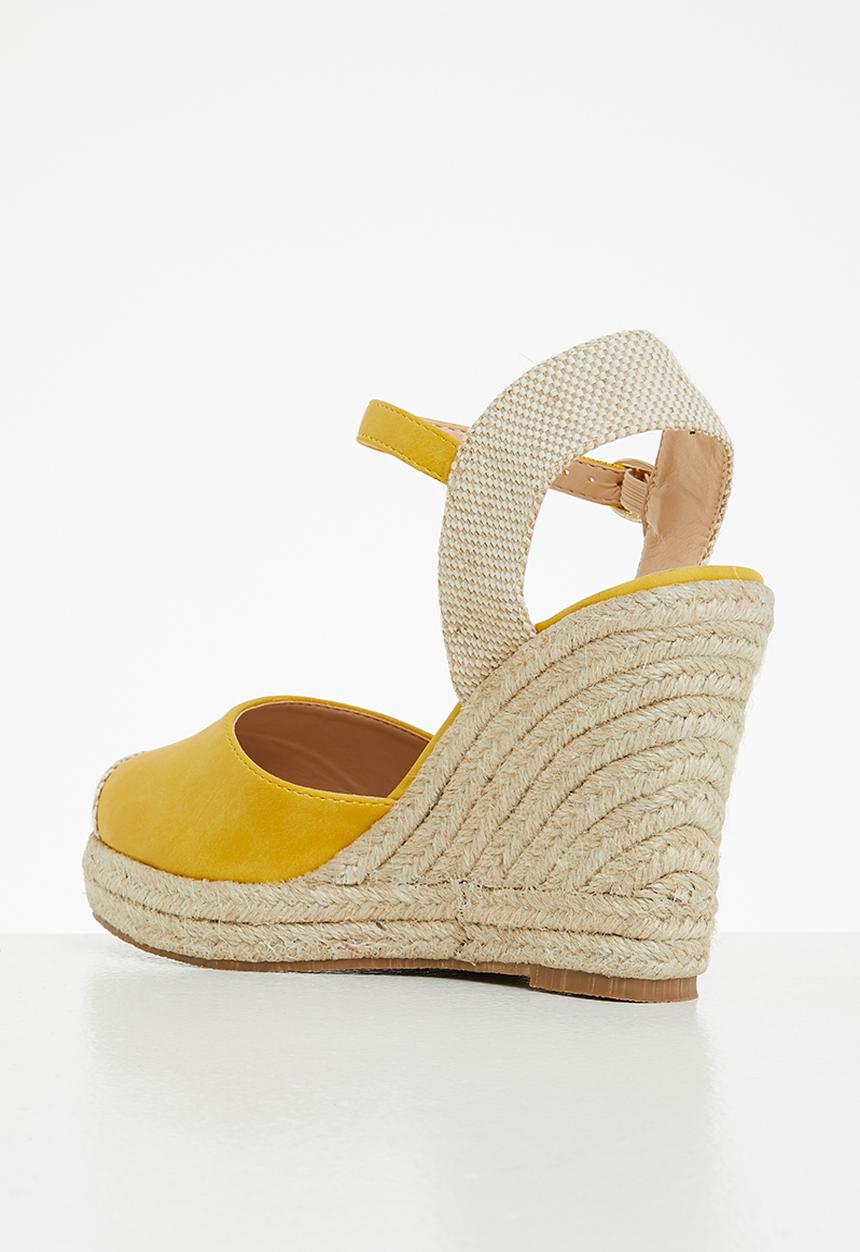 Miss Black - Hooked1 espadrille wedge heel - yellow