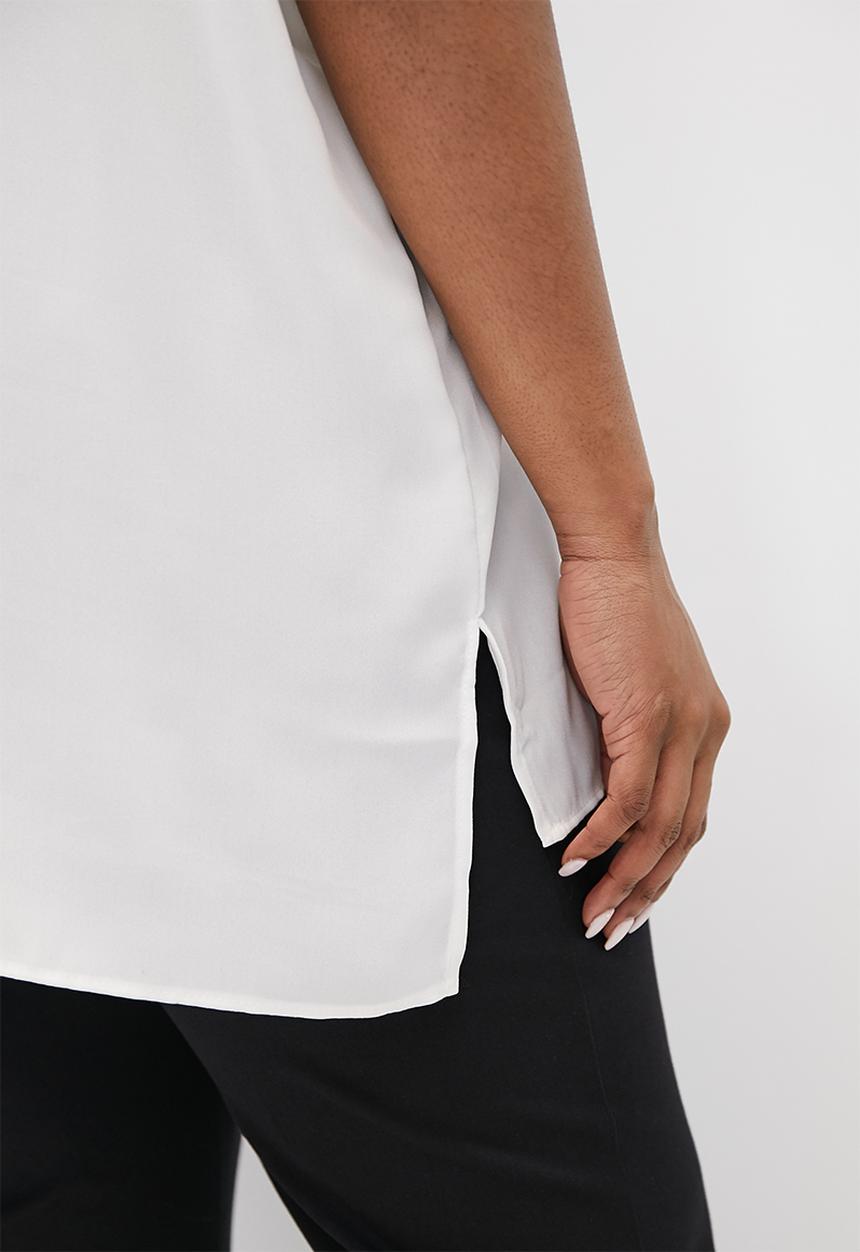 edit Plus - V-neck hi-low shell - milk