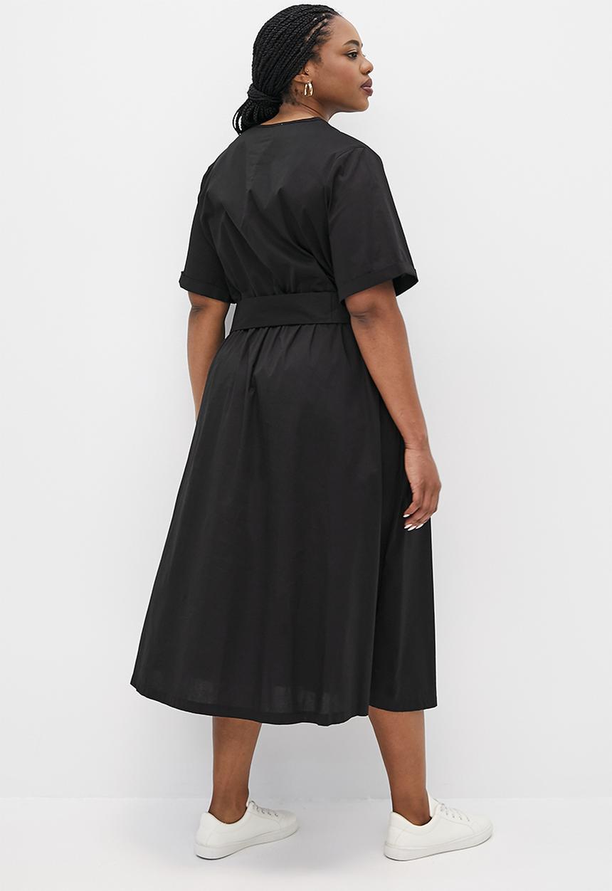 edit Plus - Short sleeve cotton wrap dress - black