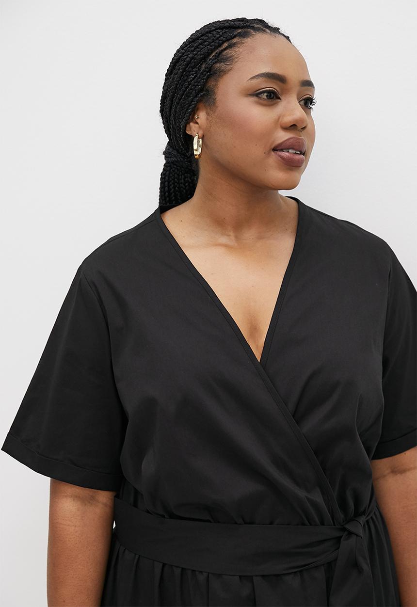 edit Plus - Short sleeve cotton wrap dress - black