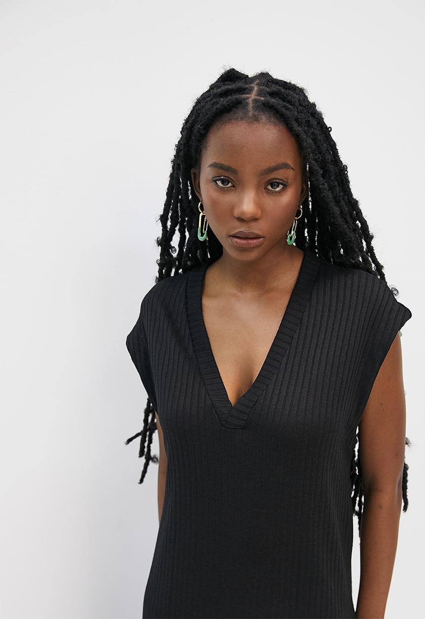 Superbalist - V-neck open back midi - black