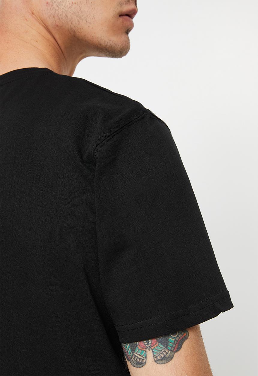 Crosshatch - Beswick ch pocket badge tee - black