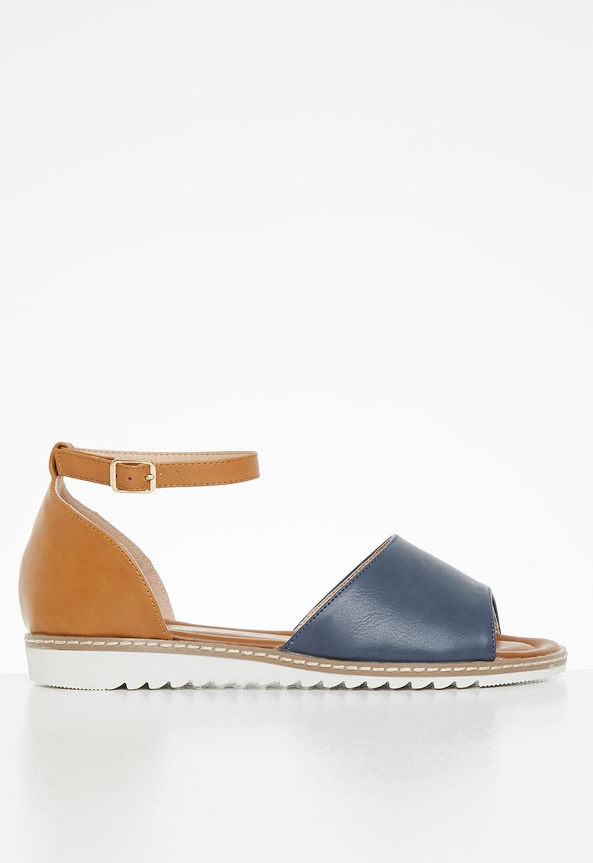 Butterfly Feet - Walnut 1 ankle tie sandal - navy & tan