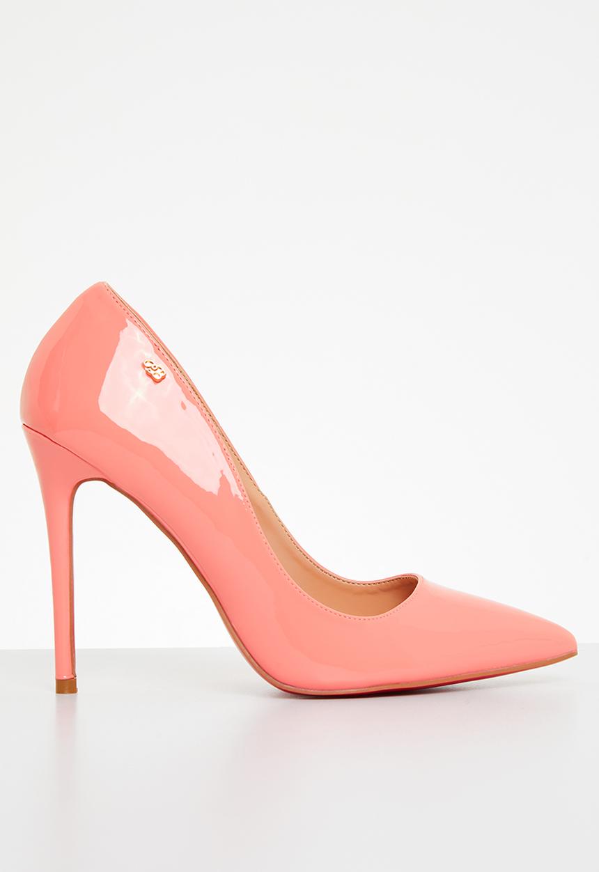 Miss Black - Lou19 barely there court heel - peach