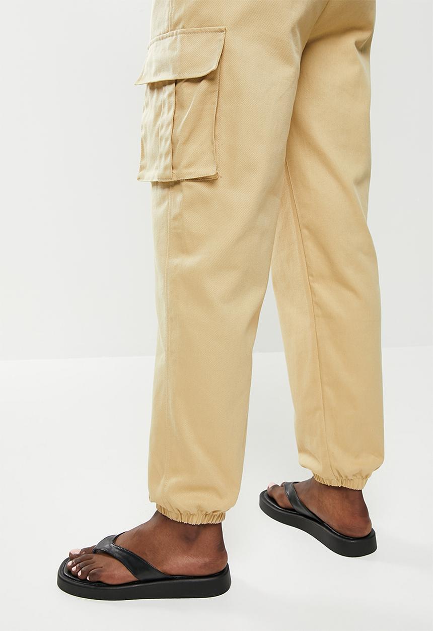 dailyfriday - Cuffed cargo pants - stone
