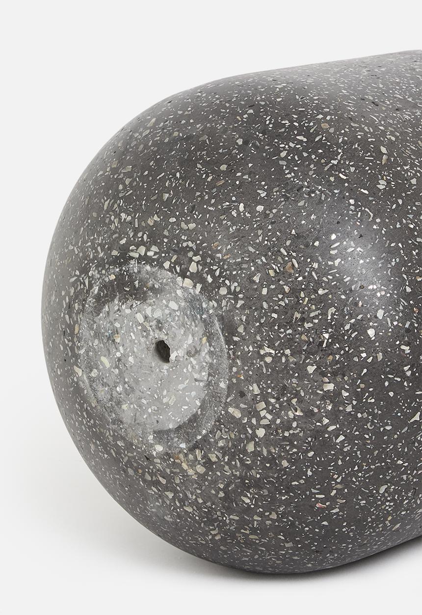 Potanical - Black pearl planter - black seashell