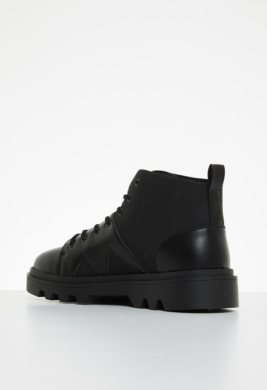 MAZERATA - Vinchey 5 nubuck wax - black