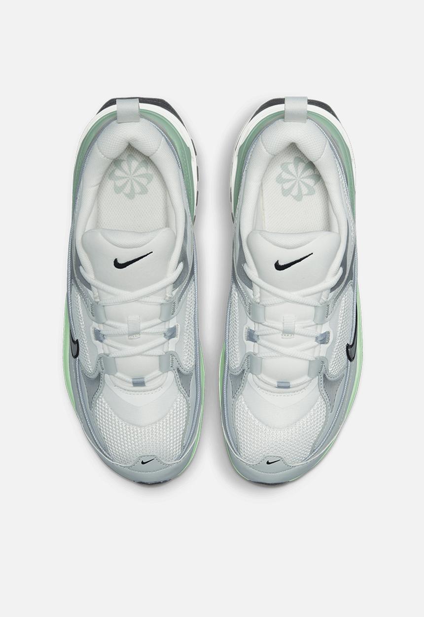 Nike - Air Max Bliss - summit white/metallic silver-black