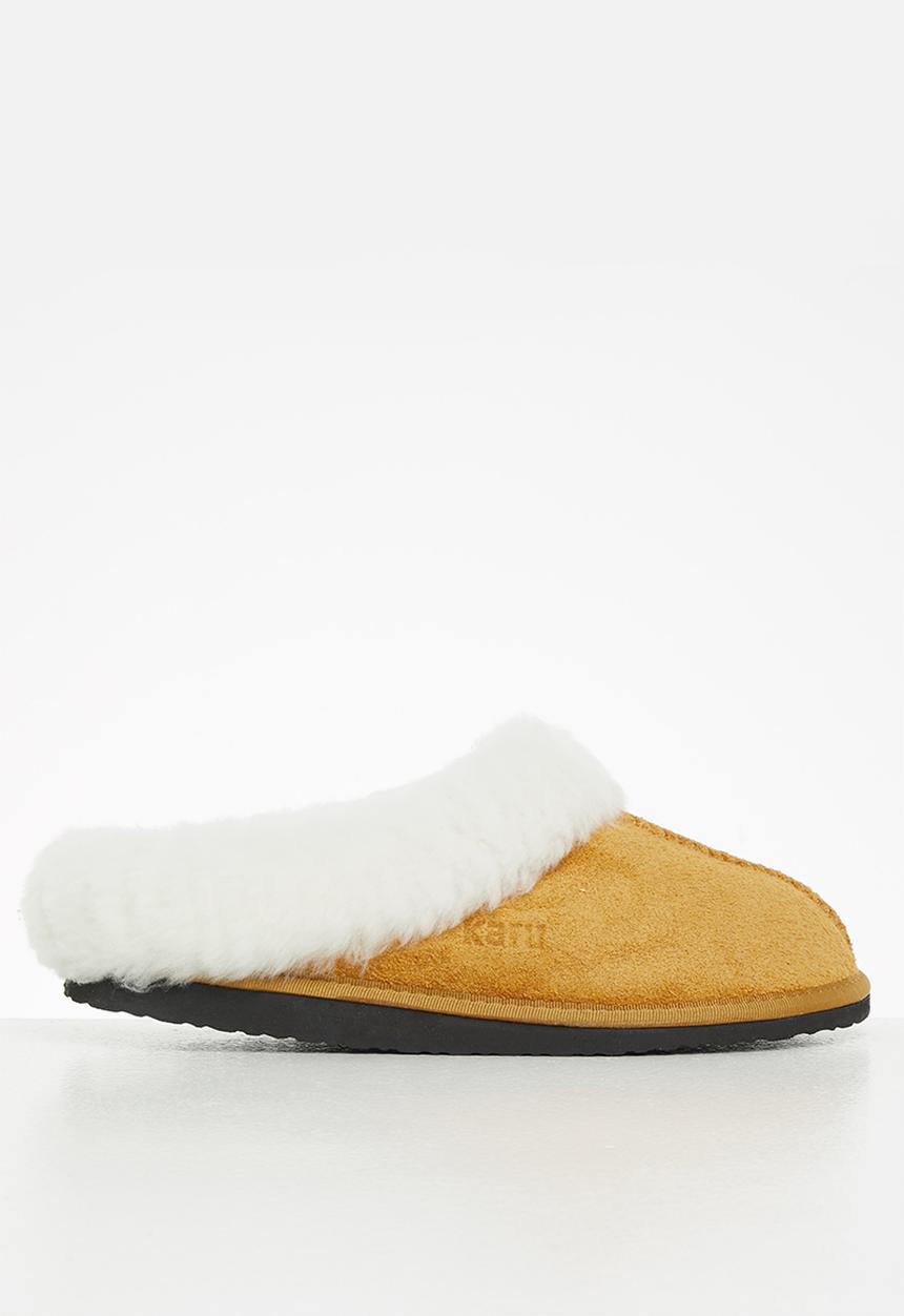Karu - Sleek suede slipper - calypso mustard
