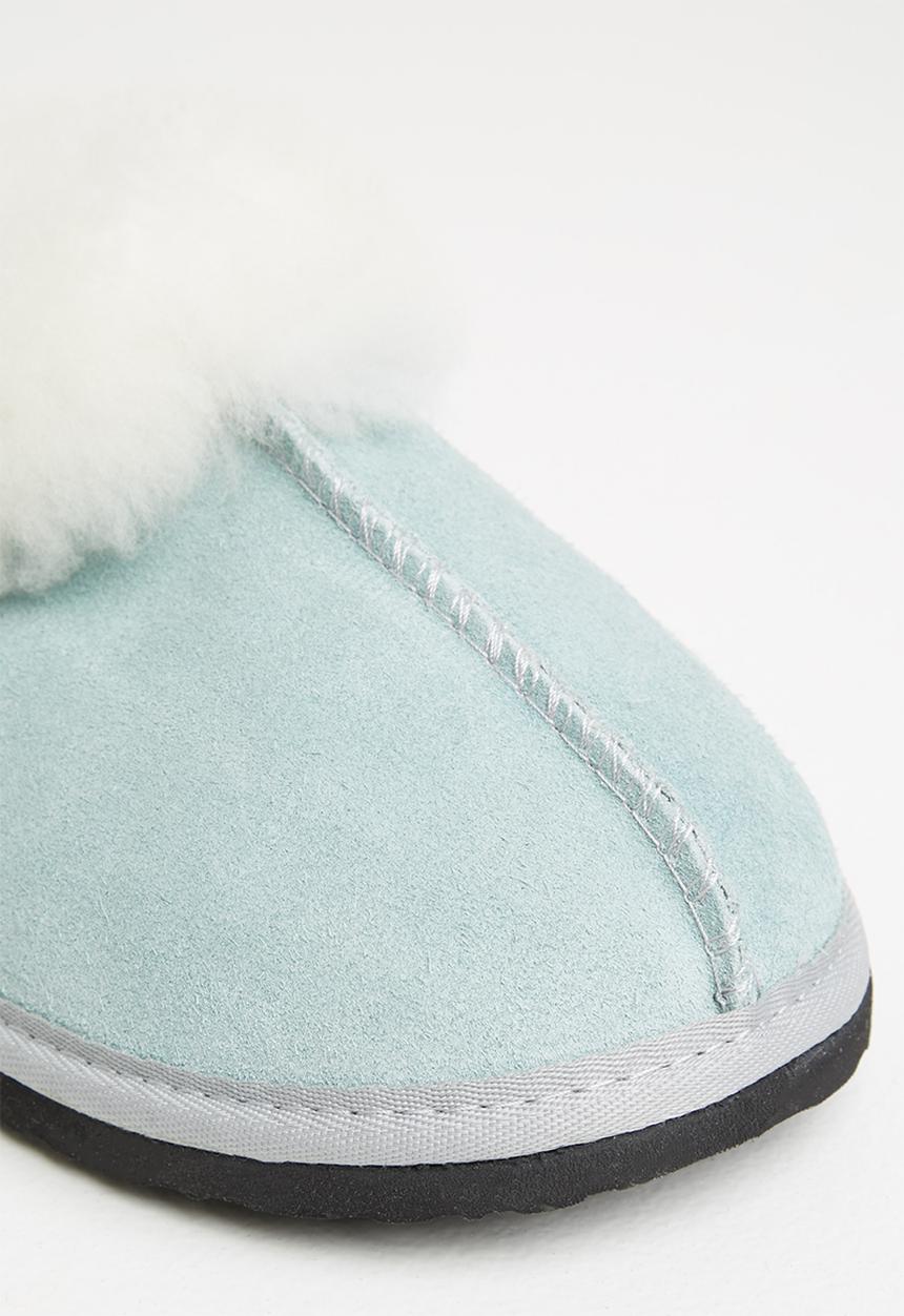 Karu - Sleek suede slipper - calypso peacock blue