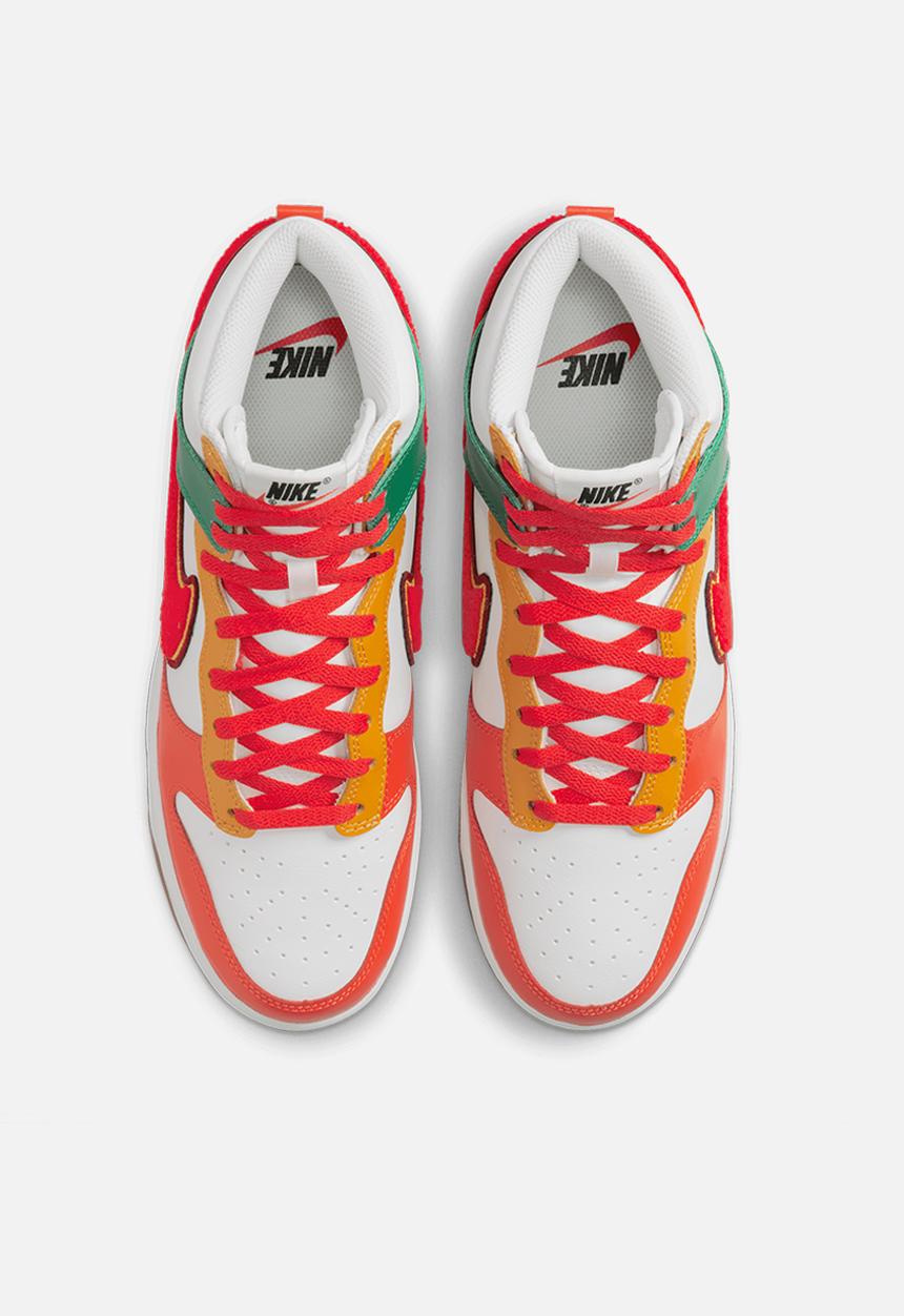 Nike - Dunk Hi retro swoosh - white/habanero red