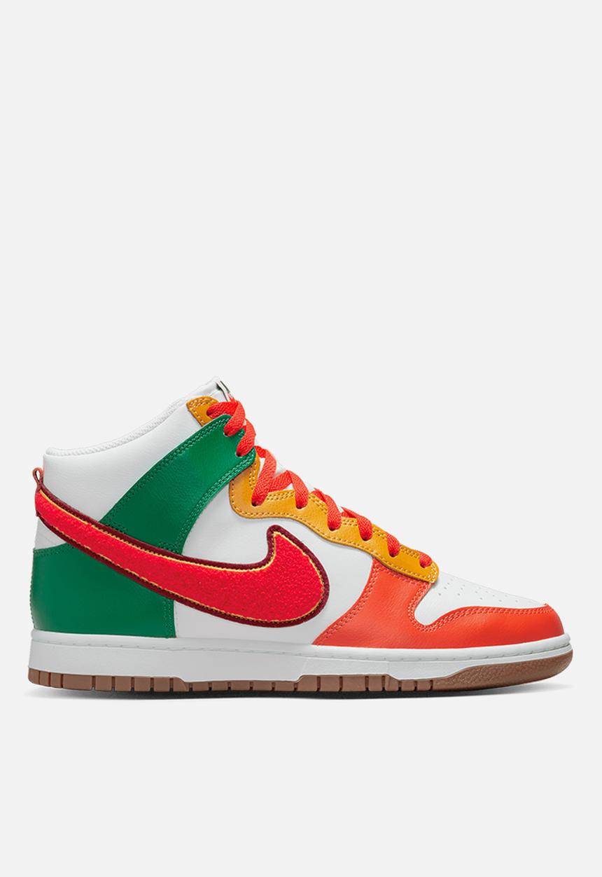 Nike - Dunk Hi retro swoosh - white/habanero red