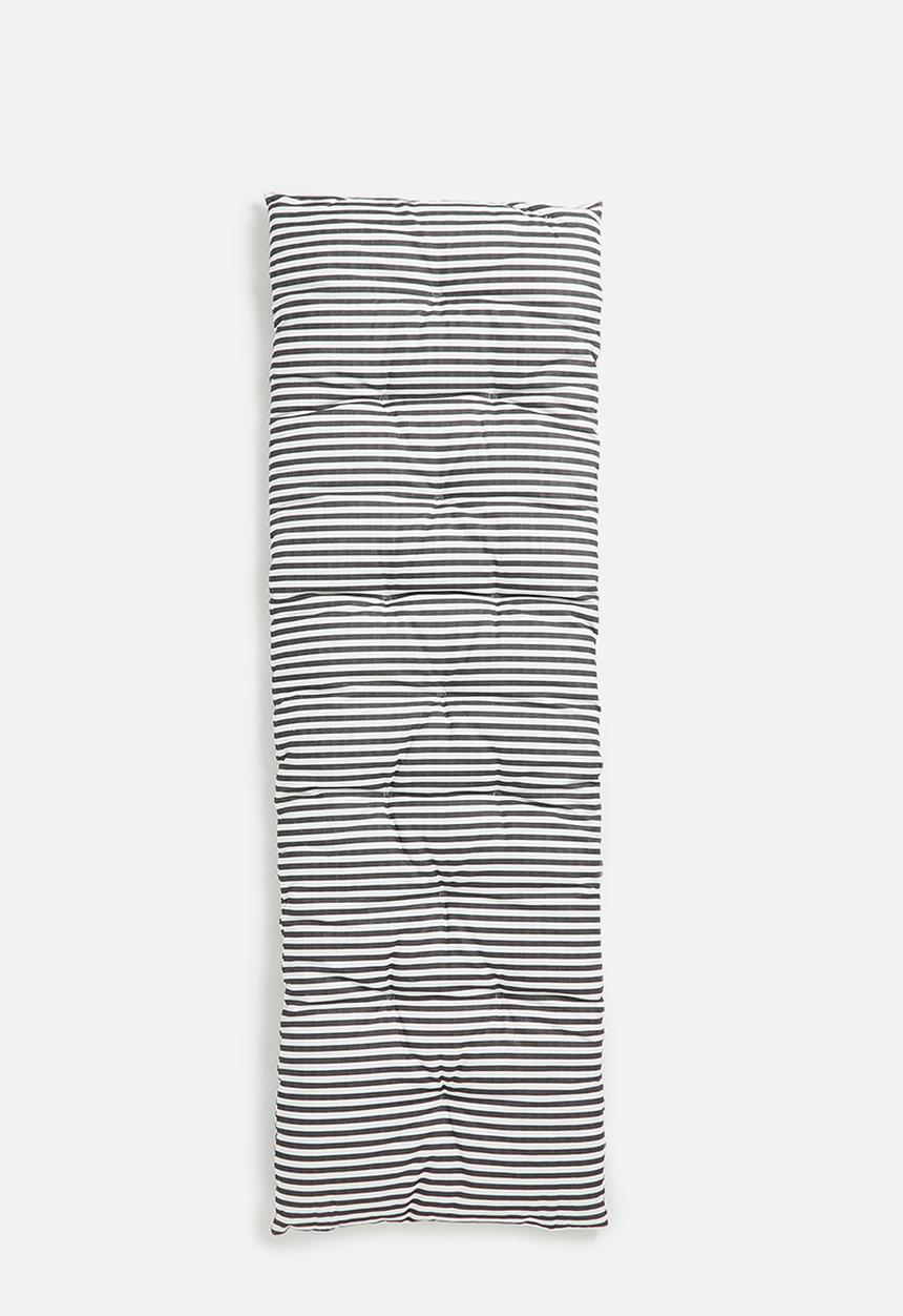 Sixth Floor - Kinni outdoor french roll - Black & White
