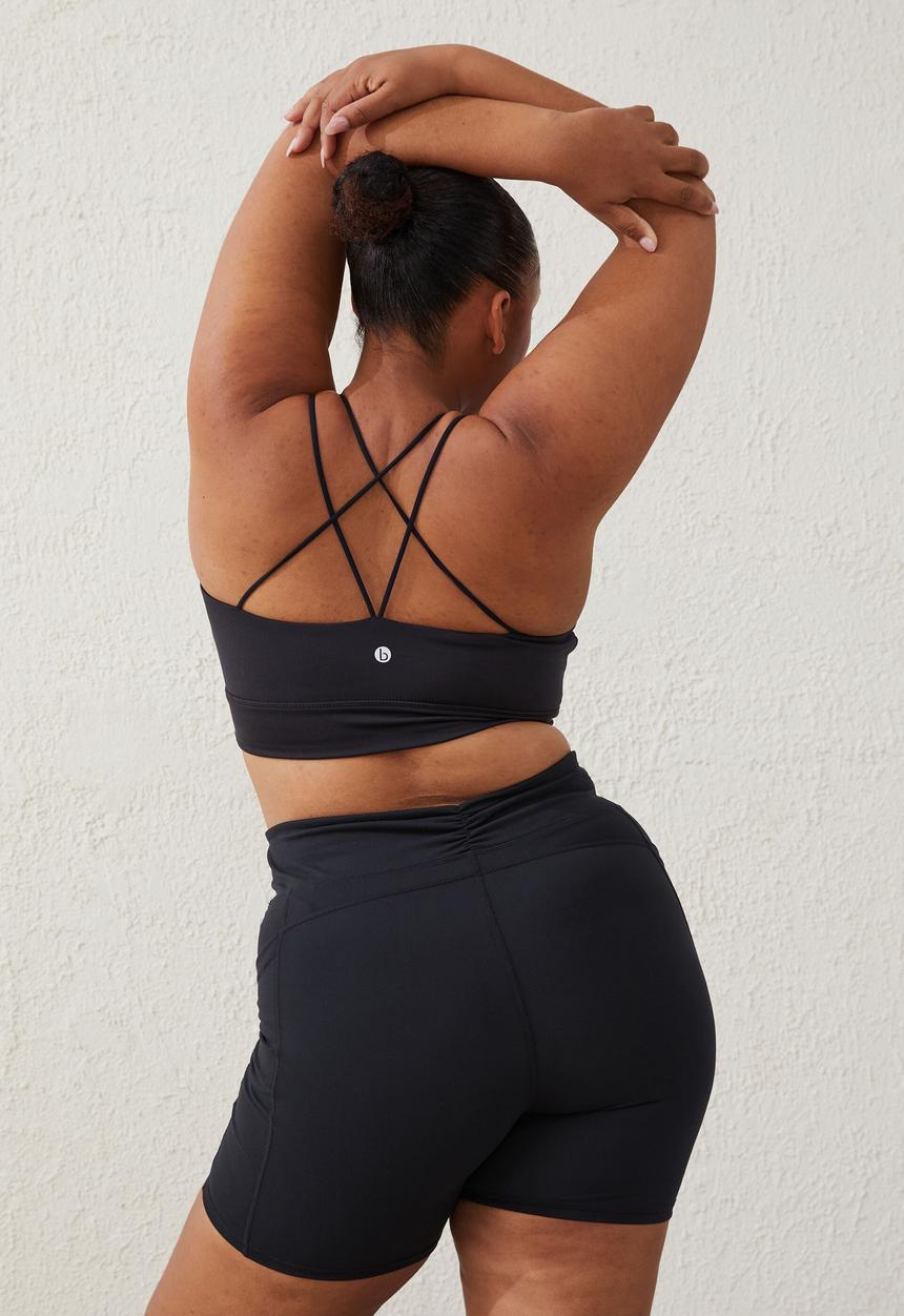 Cotton On - Curve active booty lift ruched recycled bike short - black
