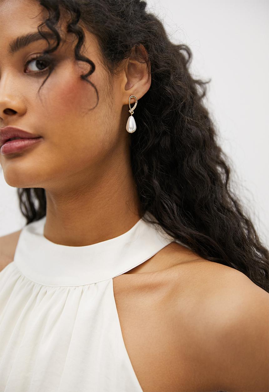 Superbalist - Grace faux pearl studs - gold & cream