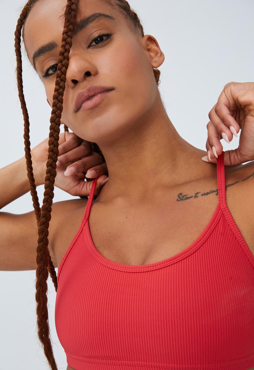 Cotton On - Workout yoga crop - racing red rib