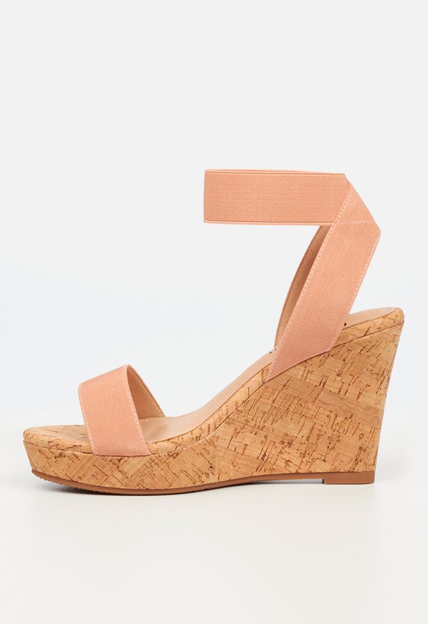 Butterfly Feet - Debra 1 wedge heel - pink