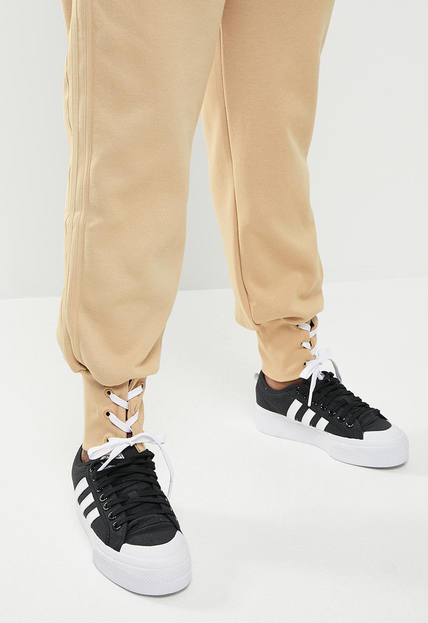 adidas Originals - Plus cuffed pant - magic beige