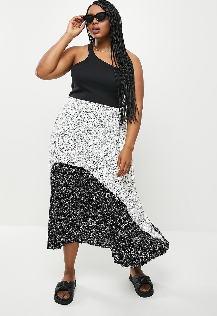 Me&B - Plus printed sunray pleated skirt  - white & black