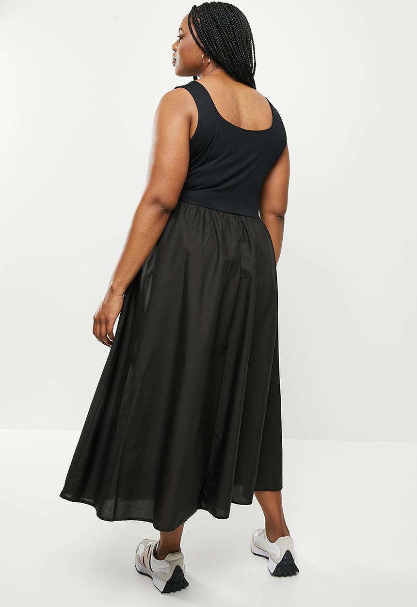 Me&B - Plus flare dress - black
