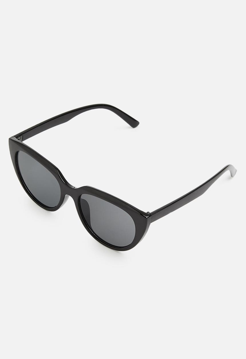 Superbalist - Kelly cateye sunglasses - black