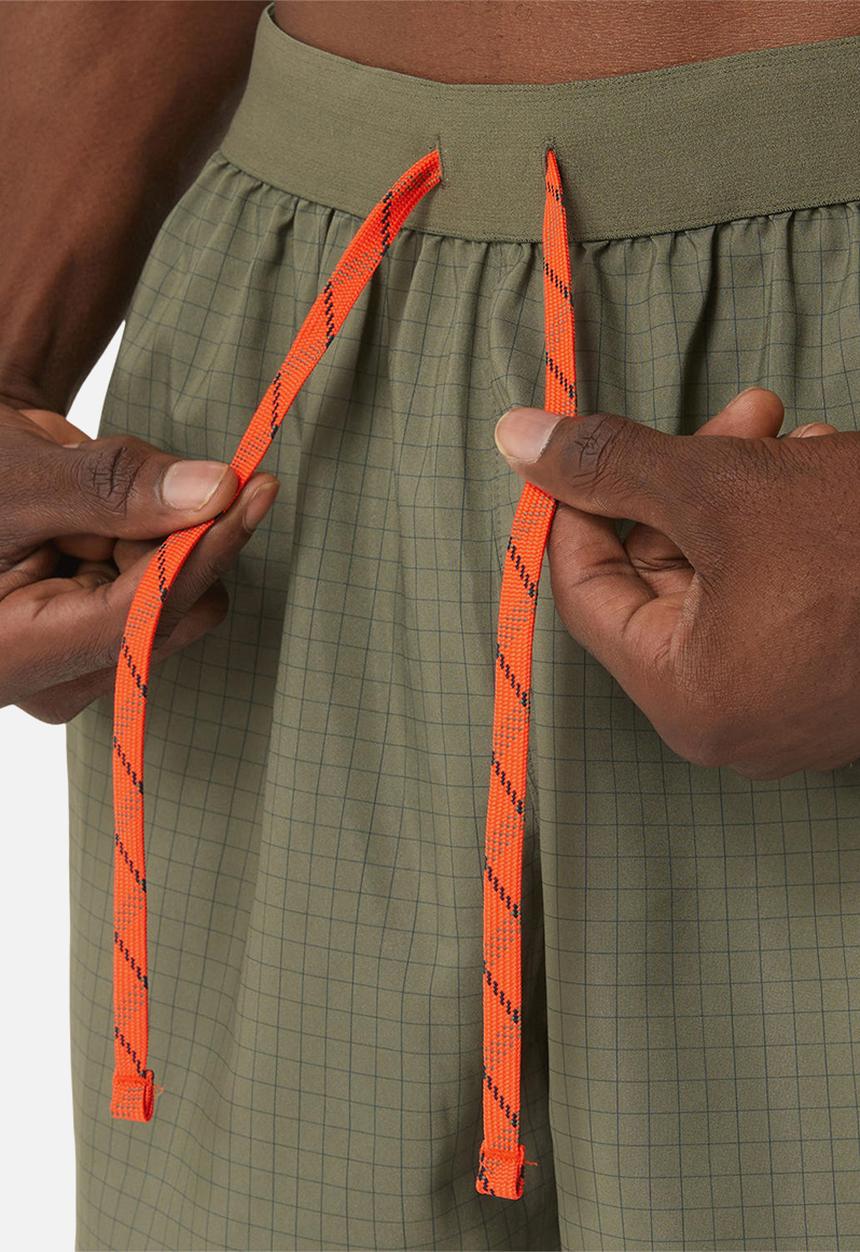 ASICS - Fujitrail logo short - mantle green