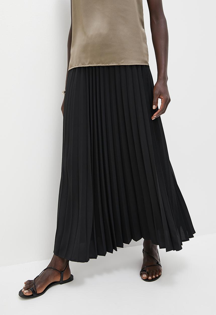 edit - Soft woven pleated maxi skirt - black