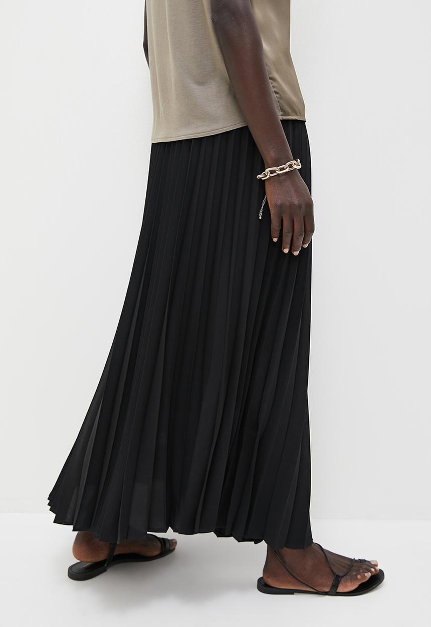 edit - Soft woven pleated maxi skirt - black