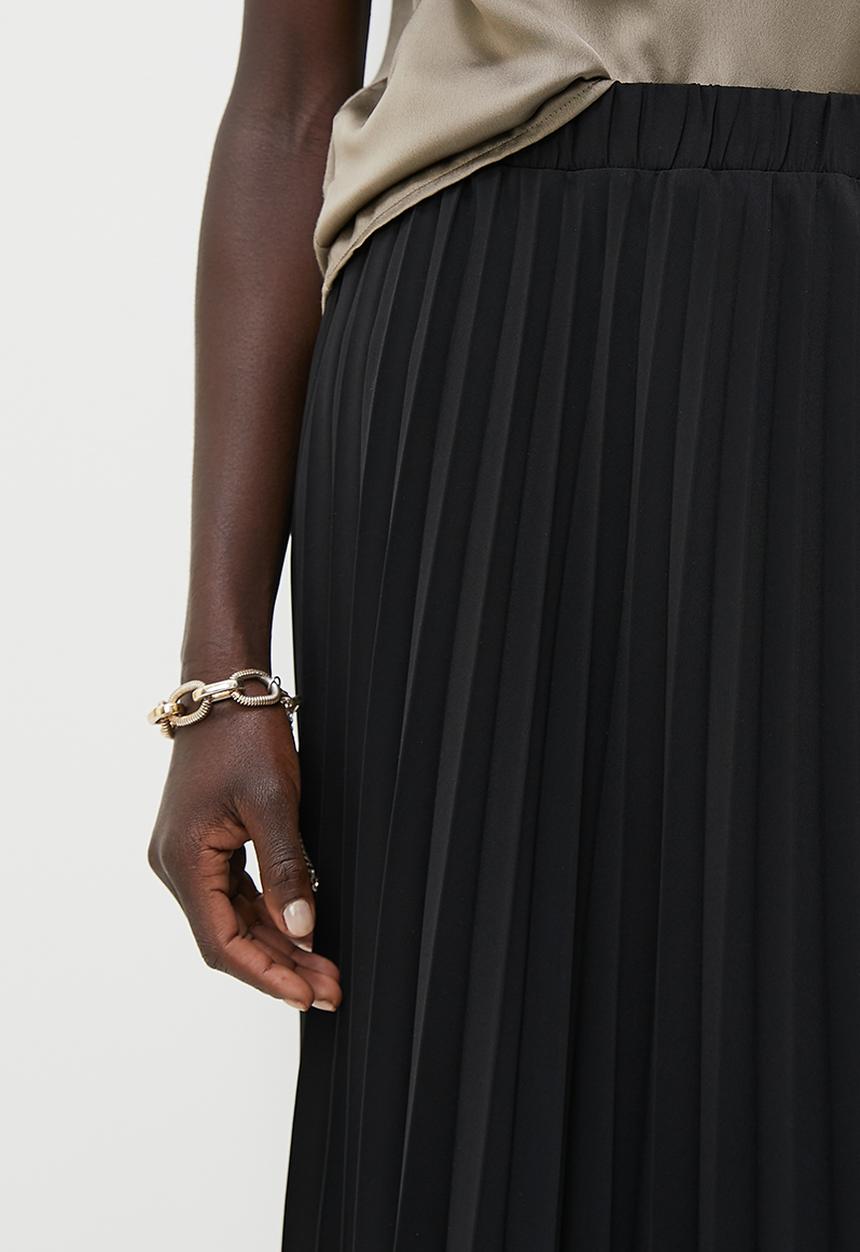 edit - Soft woven pleated maxi skirt - black