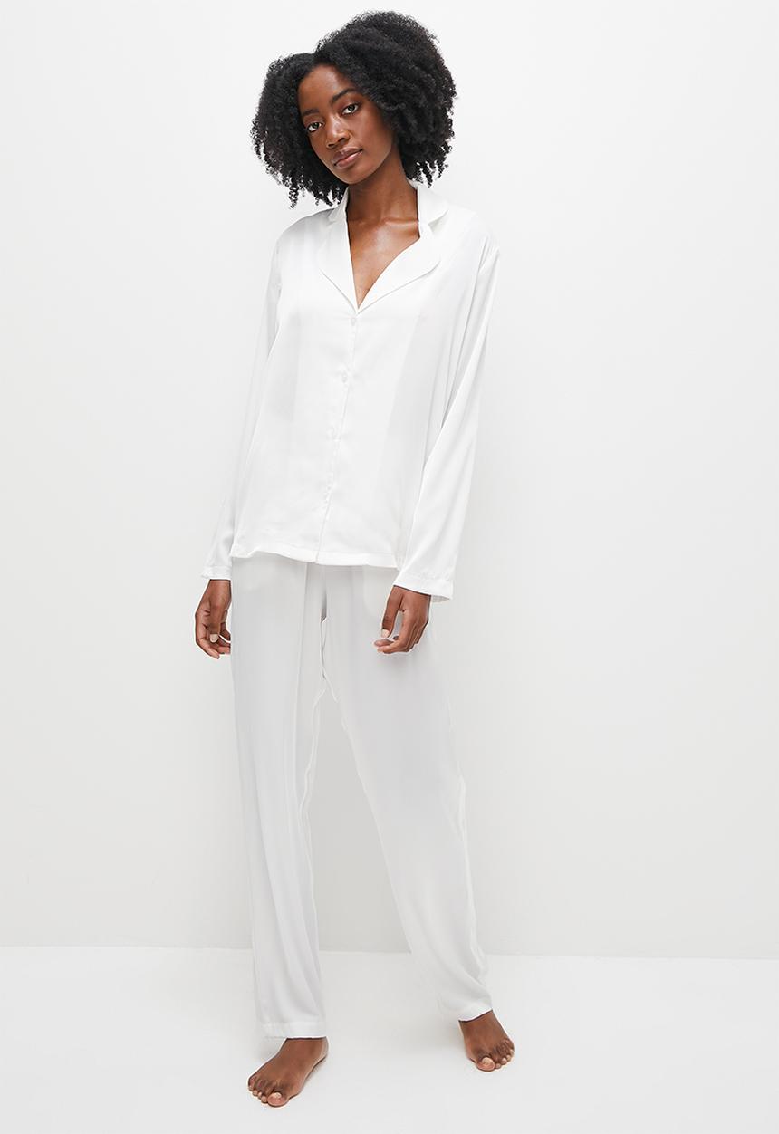 Superbalist - Satin sleep shirt & pants set - ecru