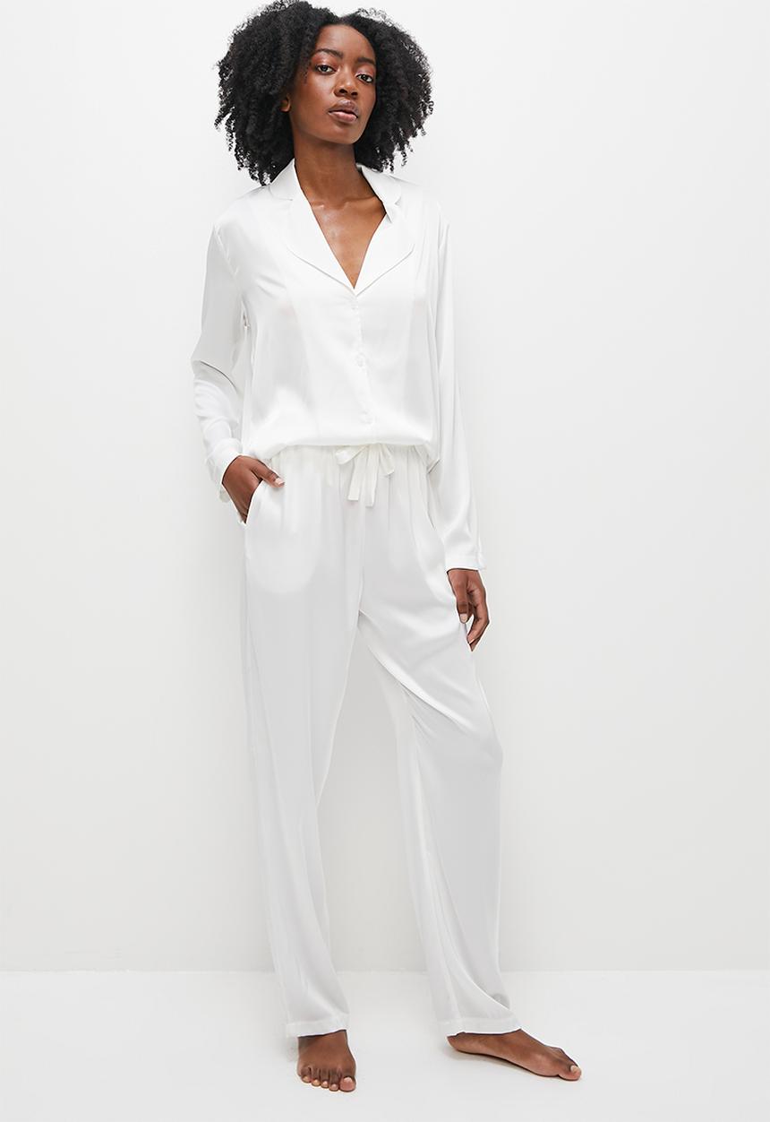 Superbalist - Satin sleep shirt & pants set - ecru
