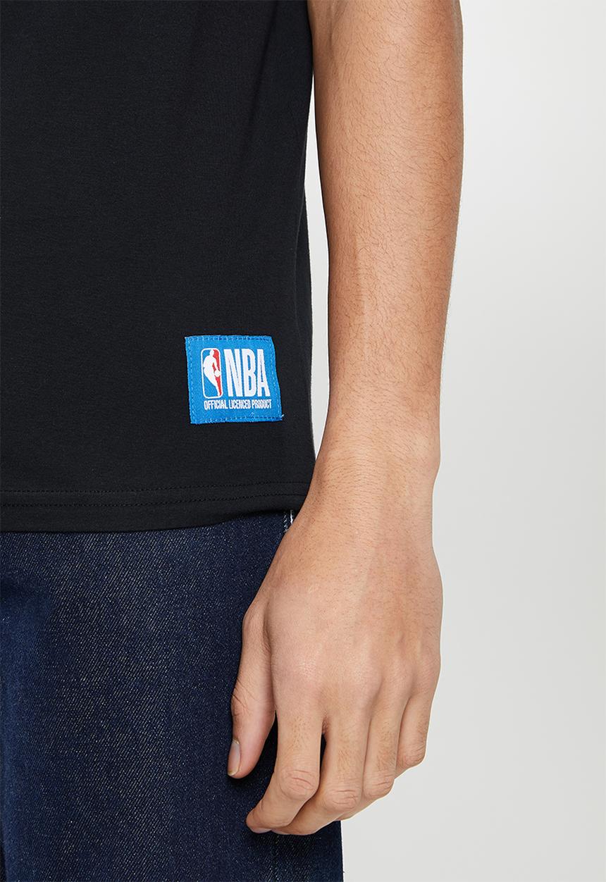 NBA - Chicago Bulls core badge print tee - black