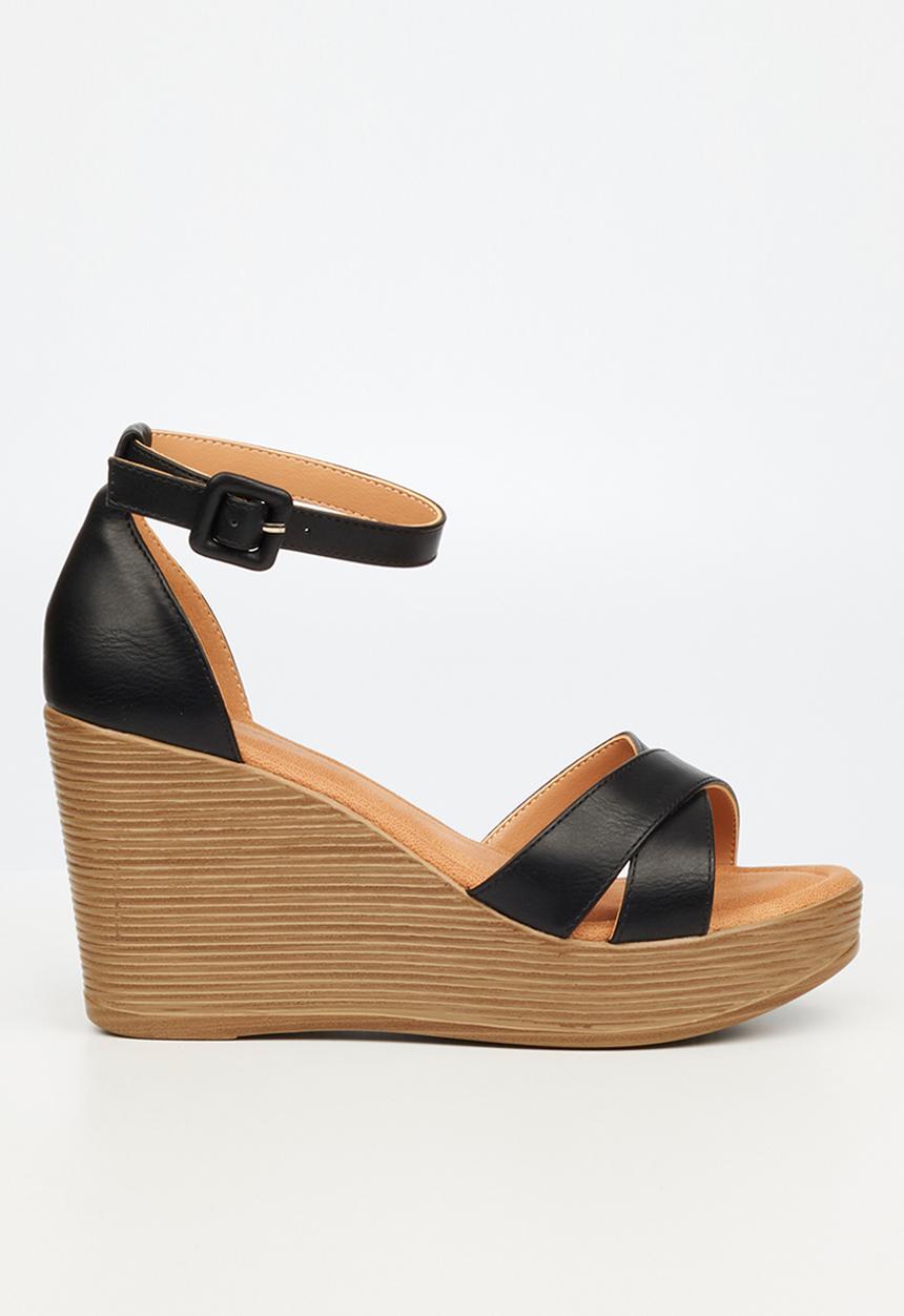 Butterfly Feet - Larah 1 wedge heel - black