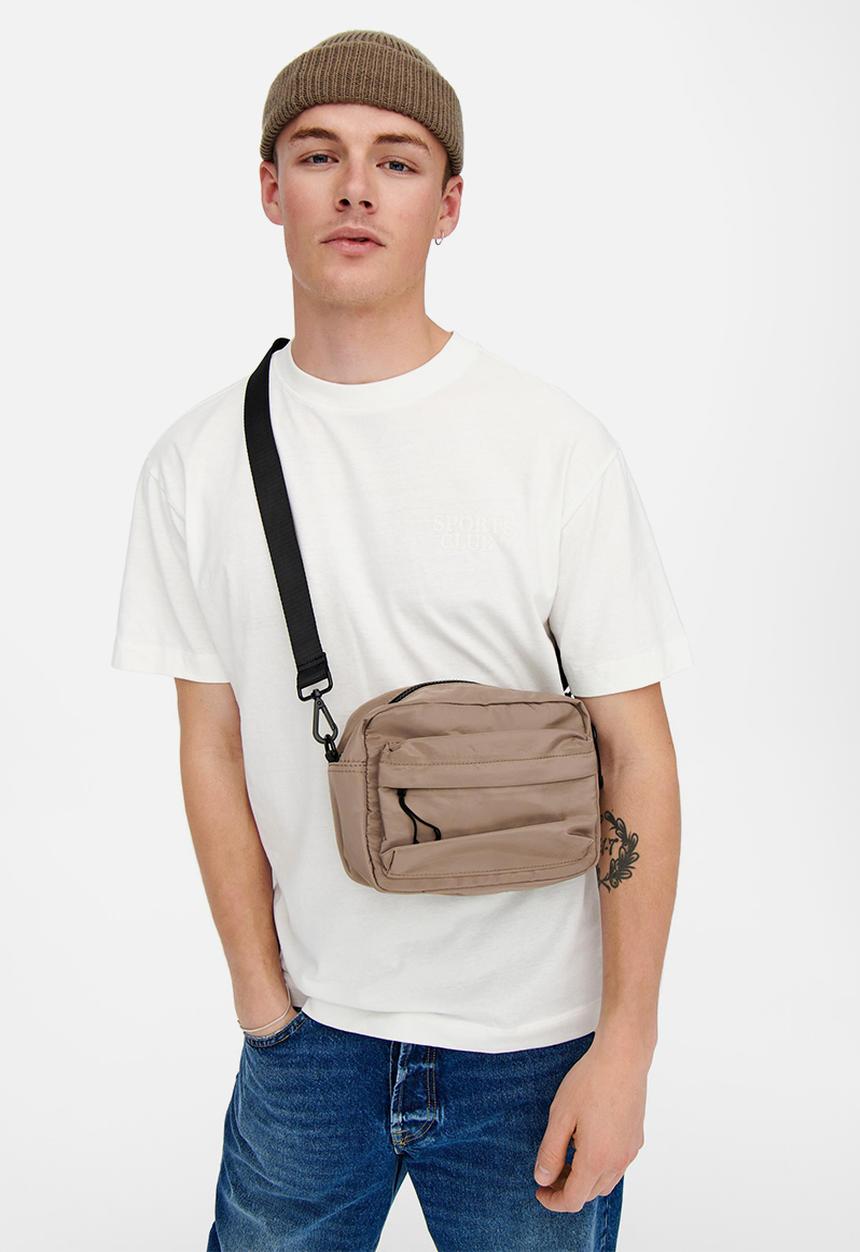 Only & Sons - Onsfred rlx fb club print short sleeve tee - white