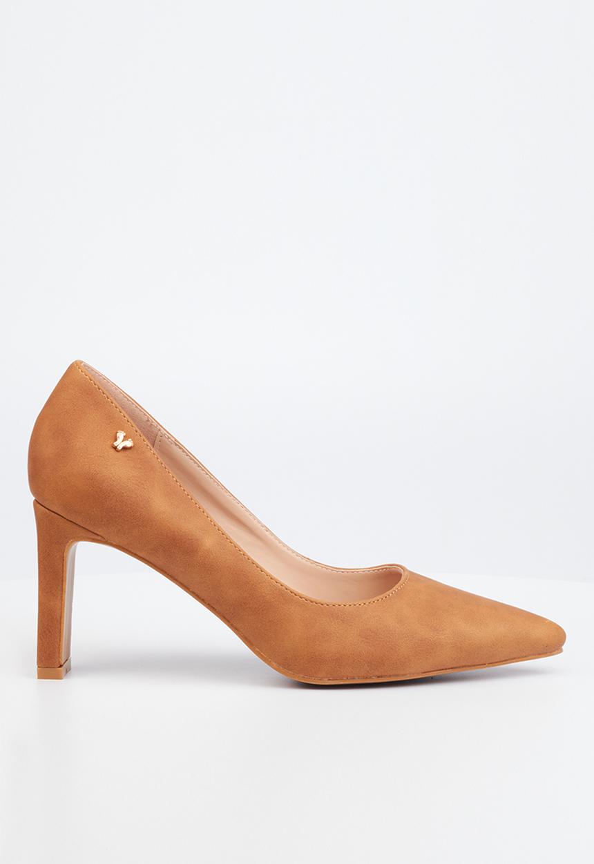 Butterfly Feet - Lena 1 barely there court block heel - camel