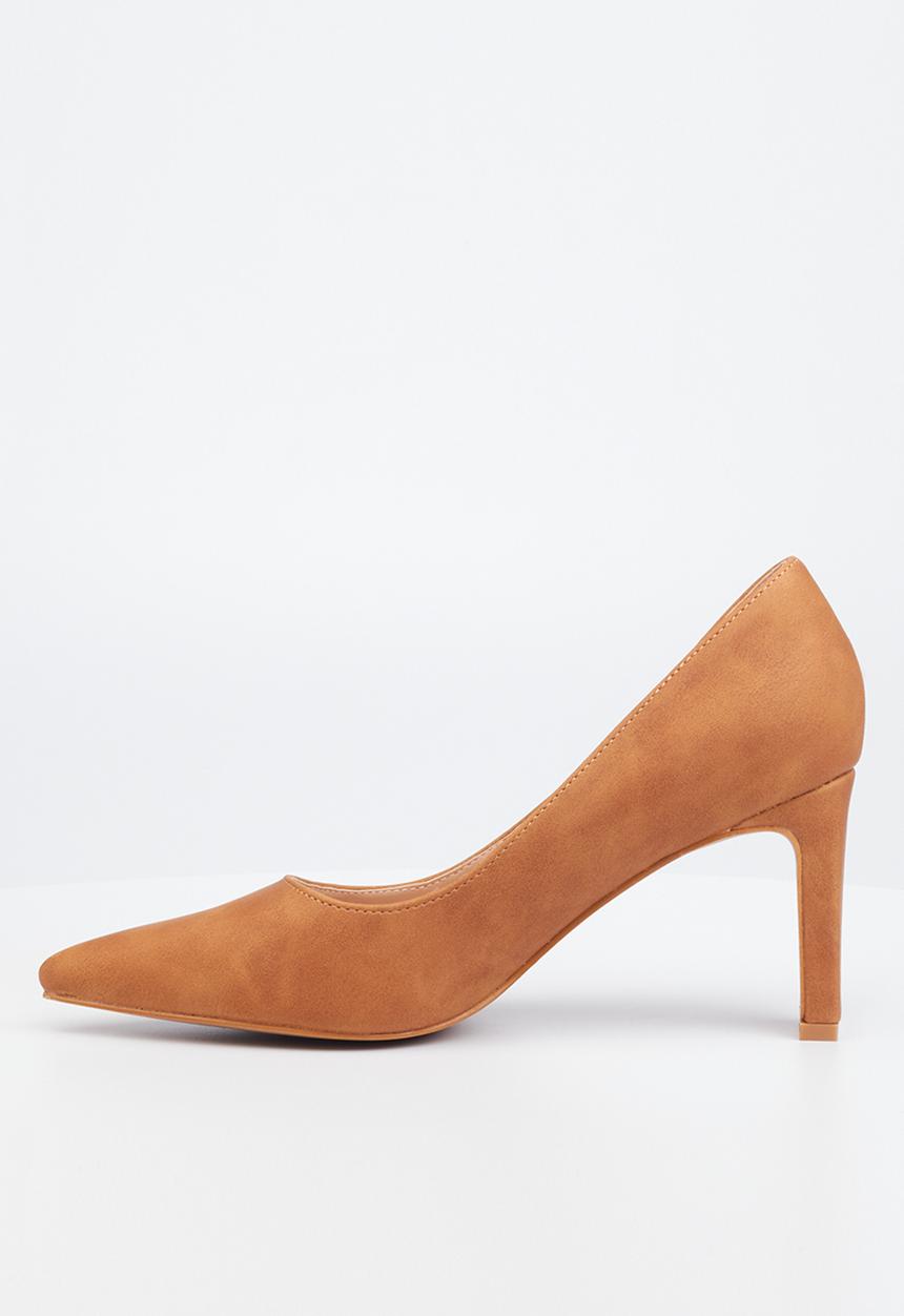 Butterfly Feet - Lena 1 barely there court block heel - camel
