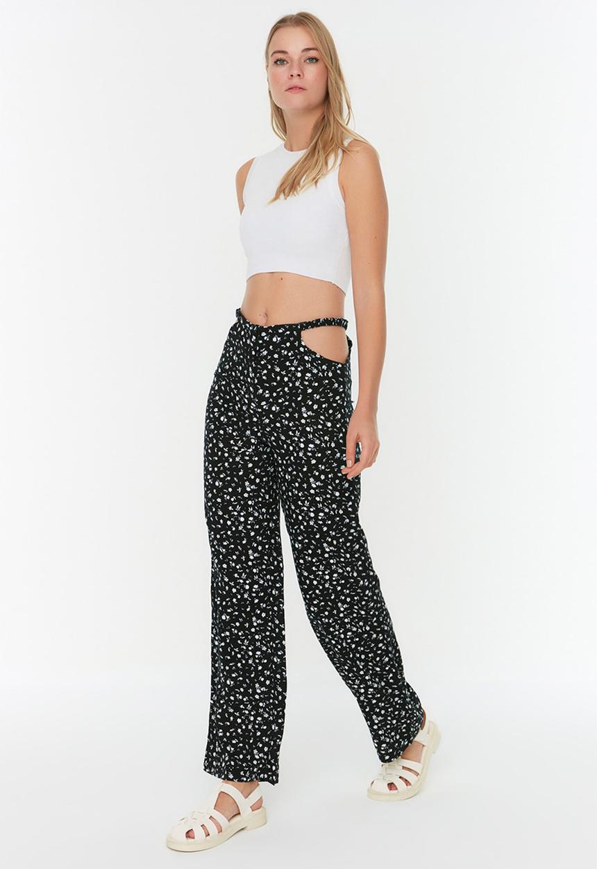 Trendyol - Cut out detailed trousers - black