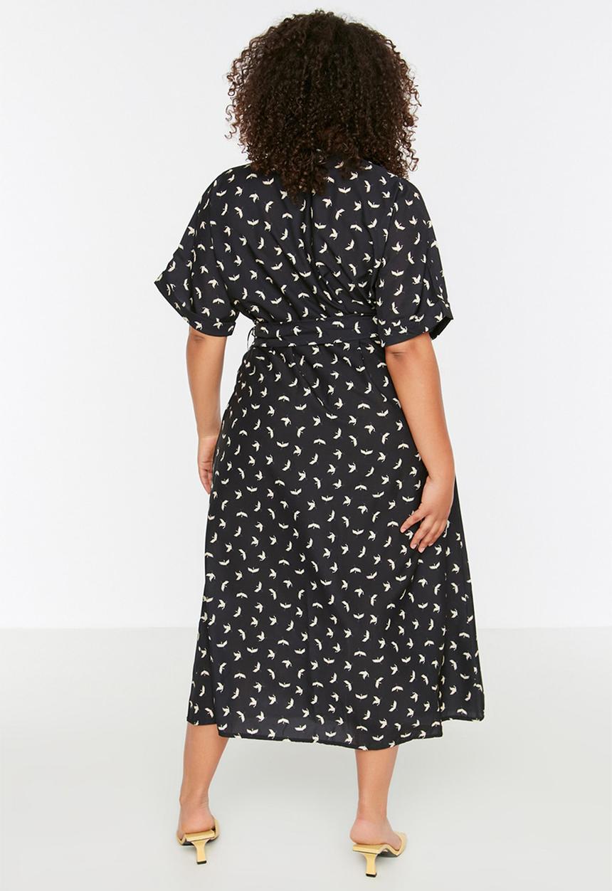 Trendyol - Plus patterned belted slit detailed woven dress - black