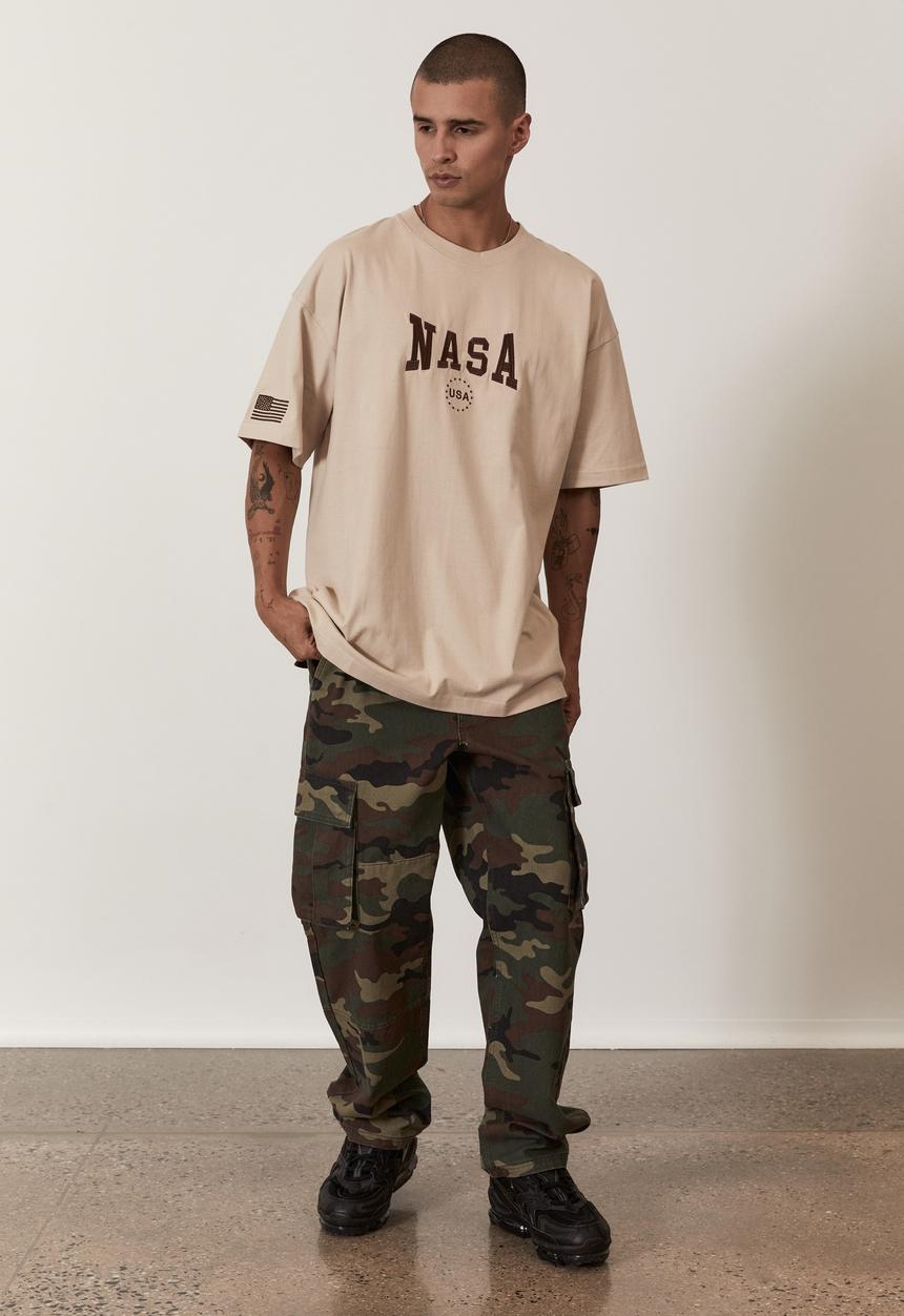 Factorie - Oversized nasa T-shirt - lcn nas beige/nasa emb