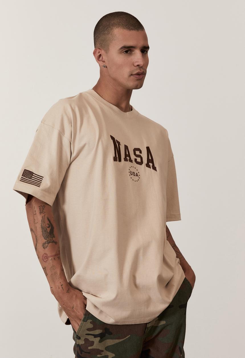 Factorie - Oversized nasa T-shirt - lcn nas beige/nasa emb